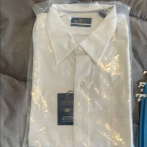 Club Room White Dress Shirt with Subtle Texture and Standard Collar